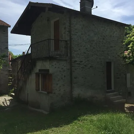 Dom wakacyjny Lake Como Cottage Gravedona